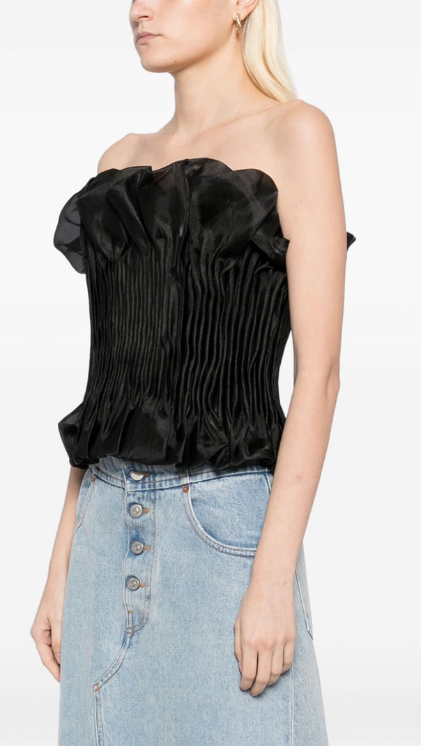 AIIZIE PRINT RUFFLE TRIM TOP IN BLACK - product image