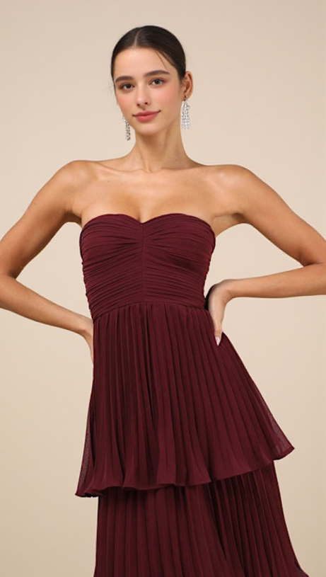 STRAPLESS TIERED MAXI DRESS IN PLUM PURPLE