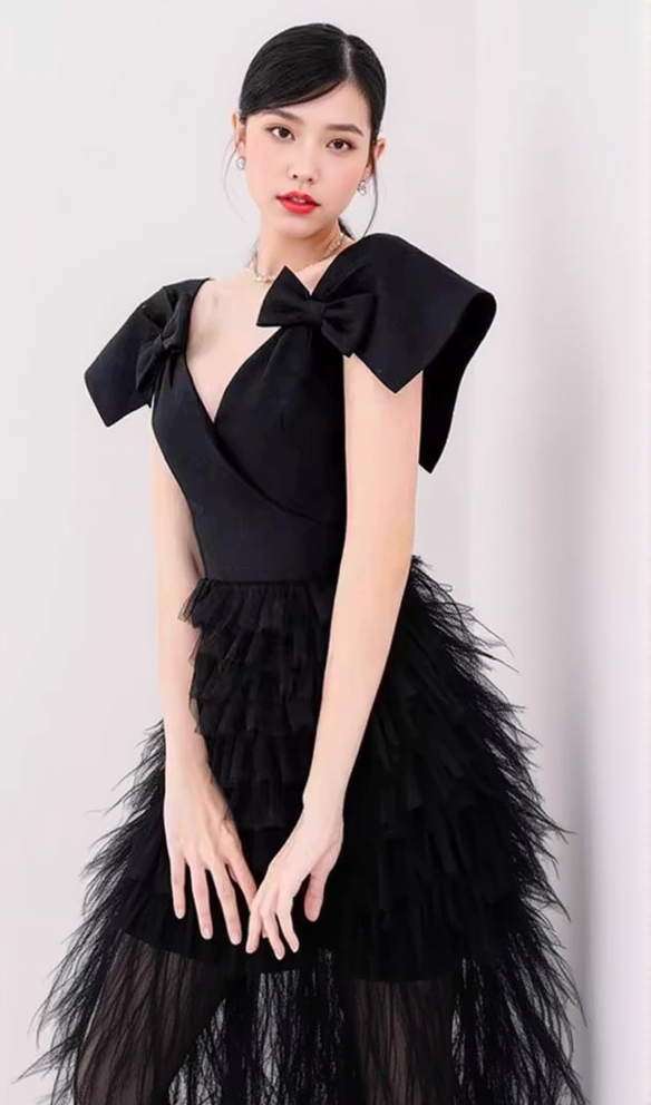 AIIZIE V NECK MESH RUFFLES PATCHWORK BOWKNOT MIDI DRESS - product image