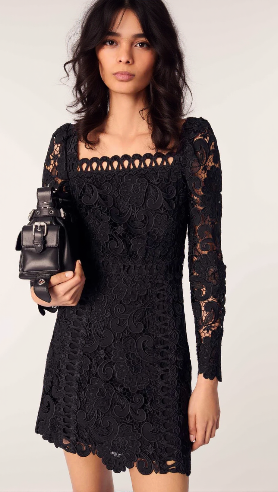 MINI ABITO IN PIZZO CAVO CON MOTIVO FLOREALE NERO