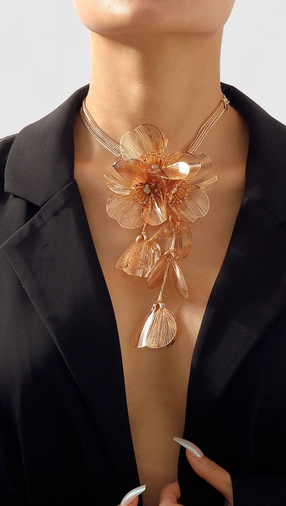 FRANCESCA FLOWER CHOKER