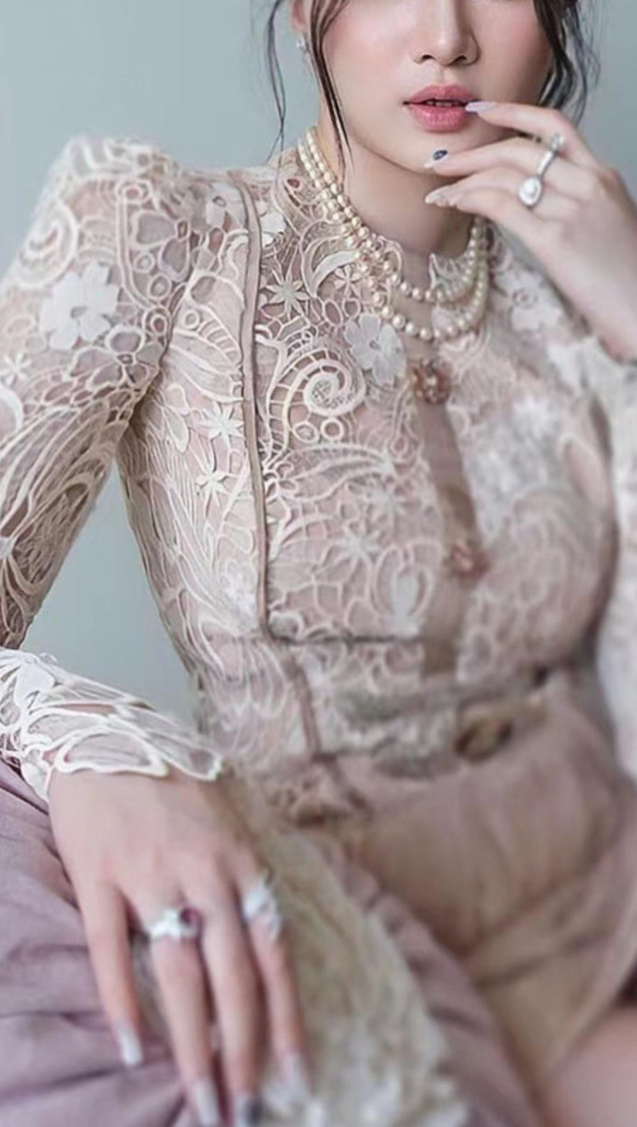 LACE EMBROIDERY MINI DRESS