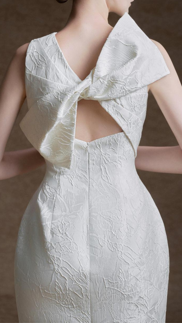AIIZIE ALEXANDRA PEGGED BACK SLIT BROCADE MIDI DRESS IN WHITE - product image