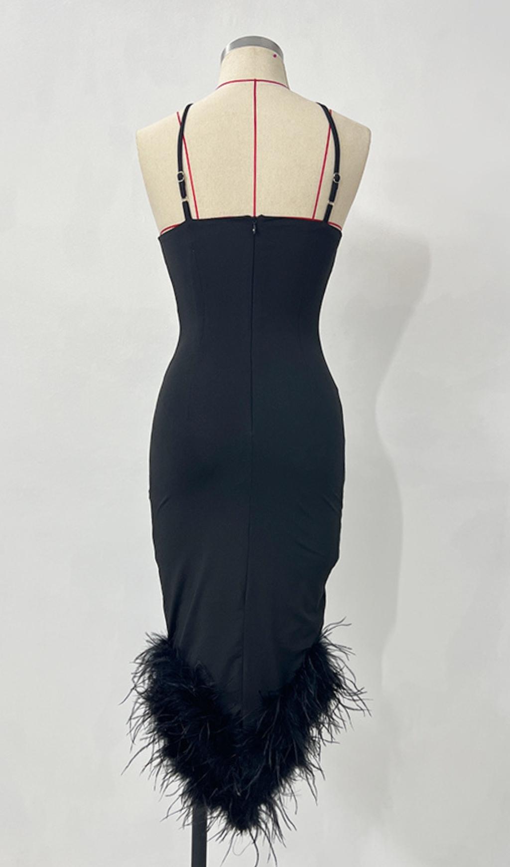 BANDAGE FEATHER BACKLESS MAXI DRESS IN VERDE