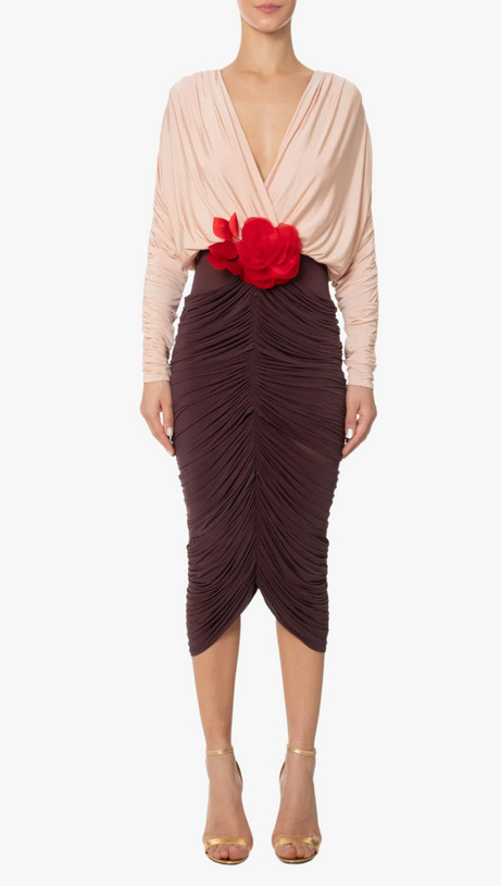 LONG SLEEVE TWO-TONE PLEATED MIDI DRESS IN BROWN