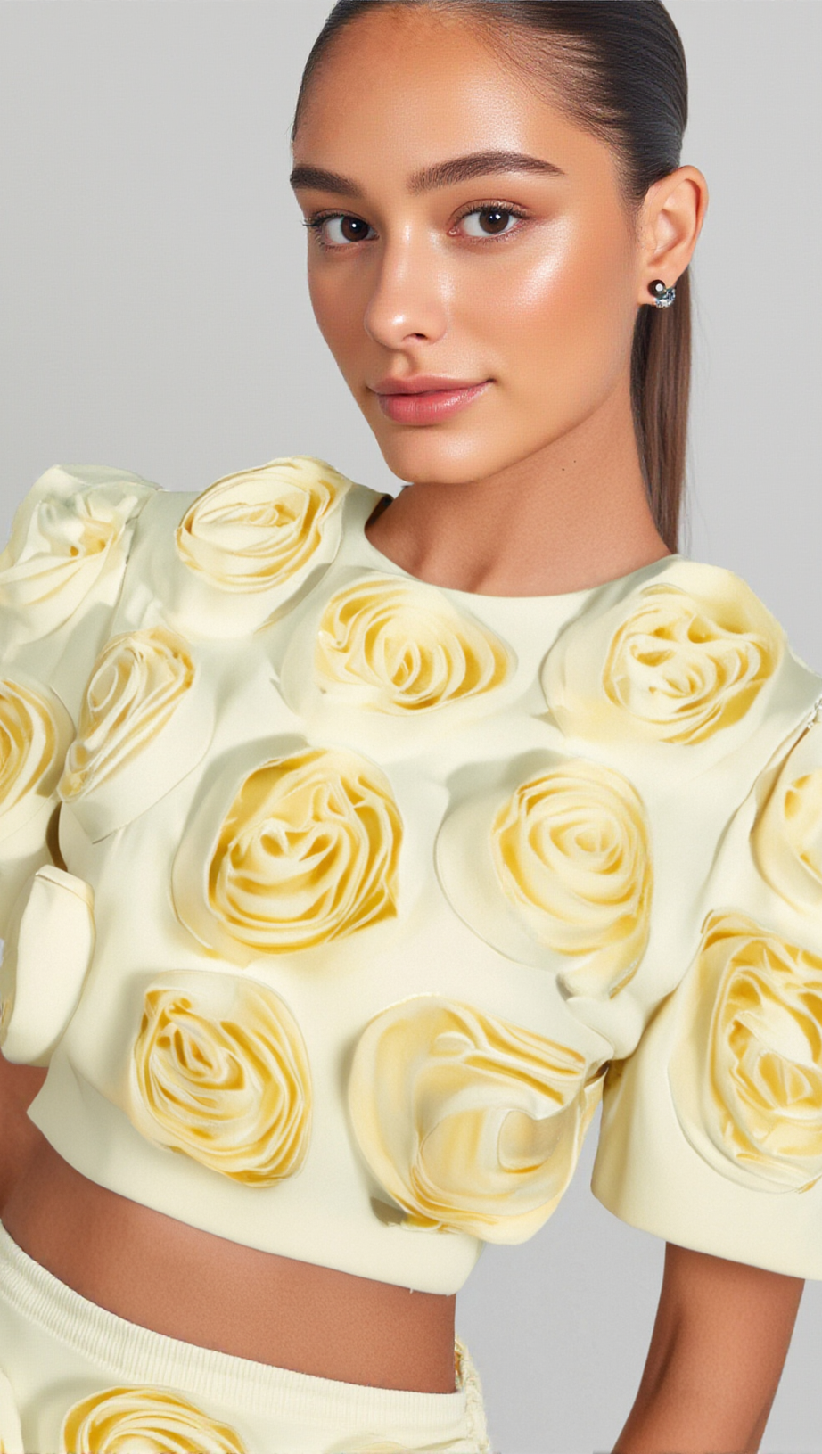 3D FLOWER BUBBLE SLEEVE TOP SKIRT SUIT IN YELLOW