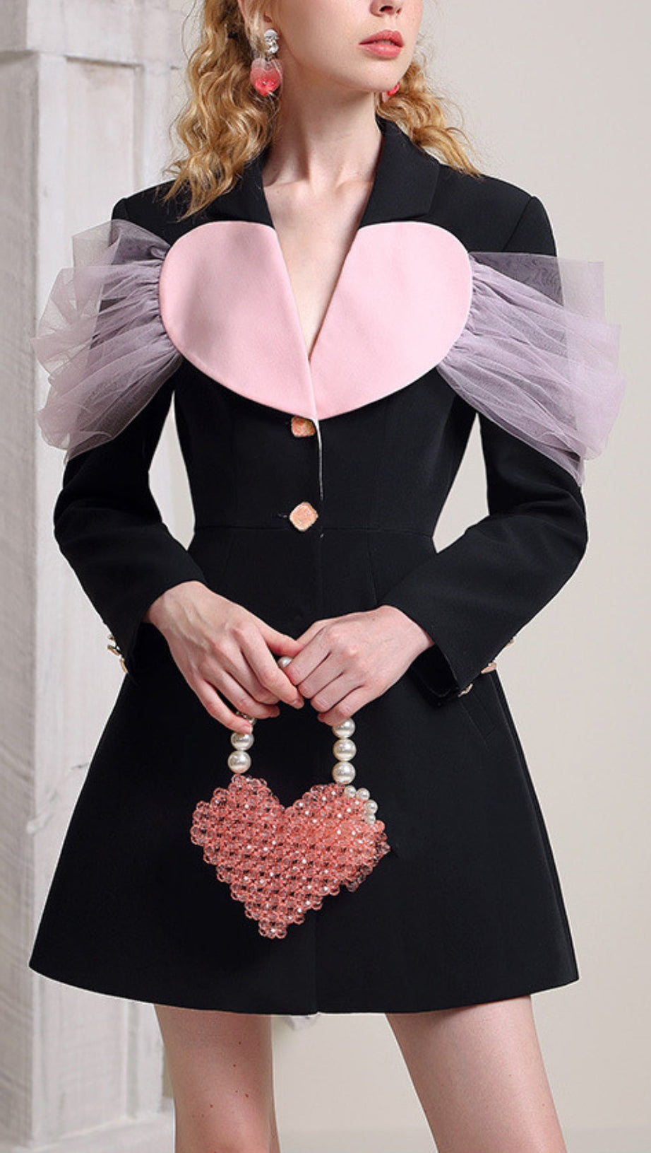 SCHWARZES JACKENKLEID MIT HERZDEKOR