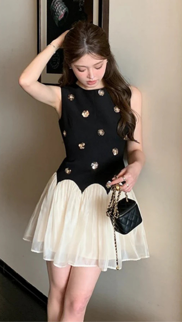 AIIZIE STEREOSCOPIC FLOWER SLEEVELESS MESH MINI DRESS - product image
