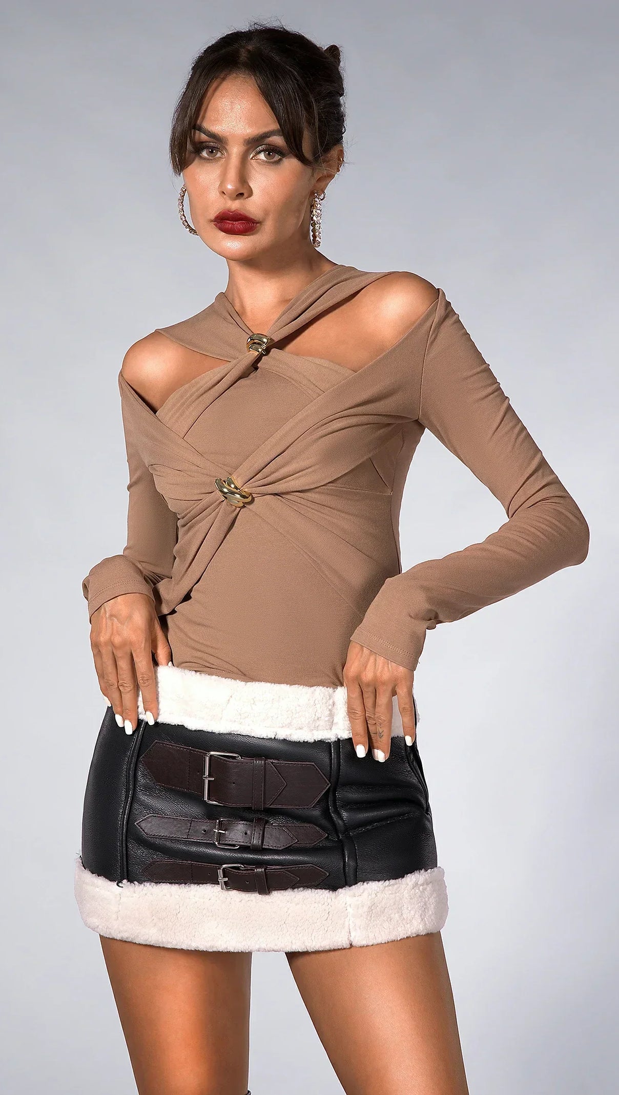 AIIZIE DAYLENE METAL RING CUTOUT KNIT TOP - product image