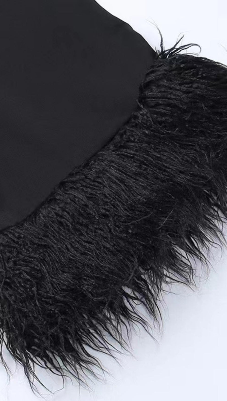 SCHWARZES TRÄGERLOSES FEDERKORSETT-KLEID