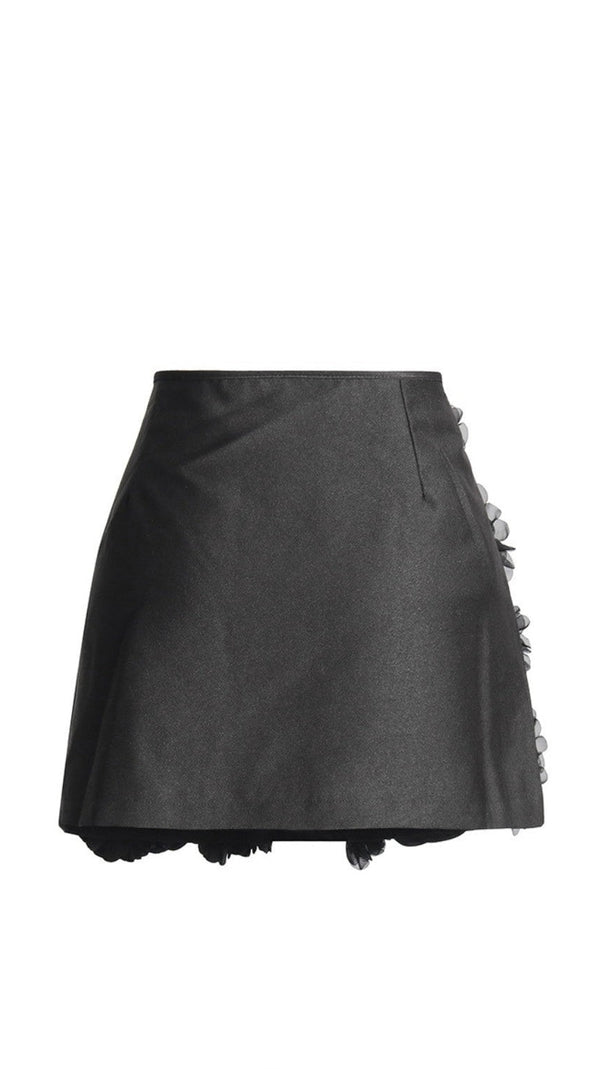 AIIZIE ANCHALEE BLACK FLOWER MINI SKIRT - product image