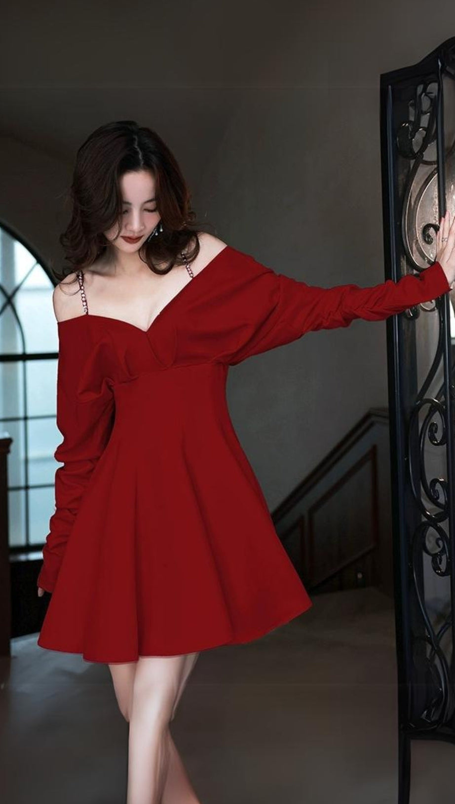 V-NECK LONG-SLEEVED A-LINE SUSPENDER DRESS