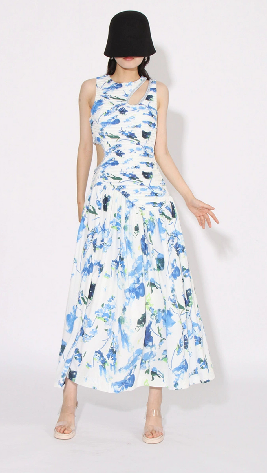 FLORAL CUTOUT MIDI DRESS IN BLUE