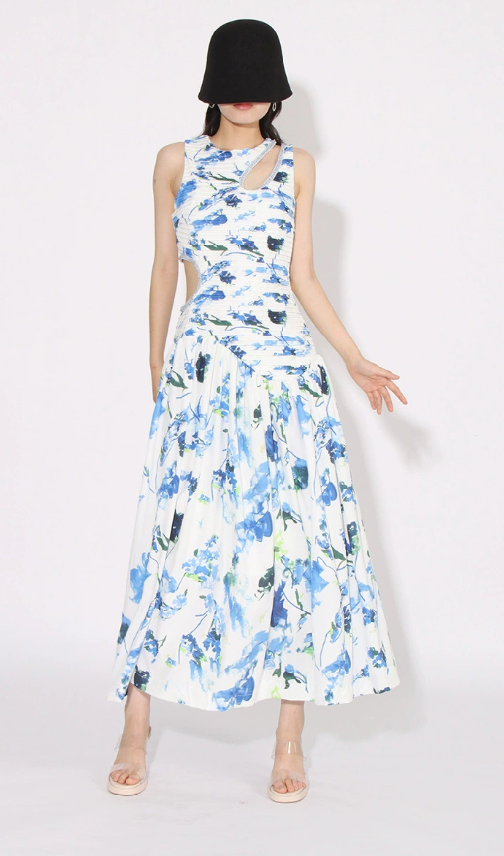 FLORAL CUTOUT MIDI DRESS IN BLUE