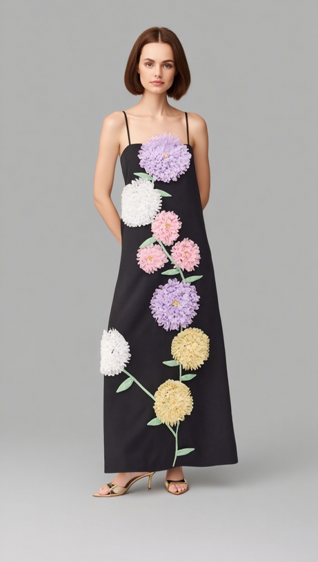 KRISTIN BUTTERCUP EMBROIDERED MAXI DRESS IN BLACK