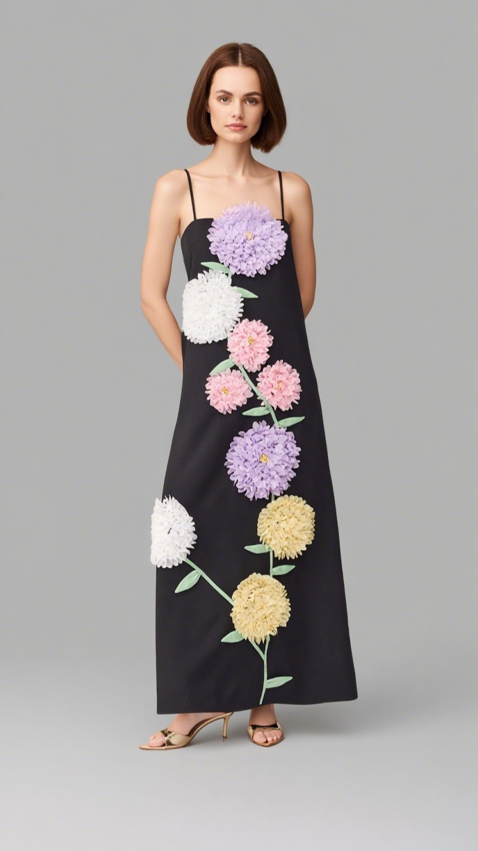 KRISTIN BUTTERCUP EMBROIDERED MAXI DRESS IN BLACK