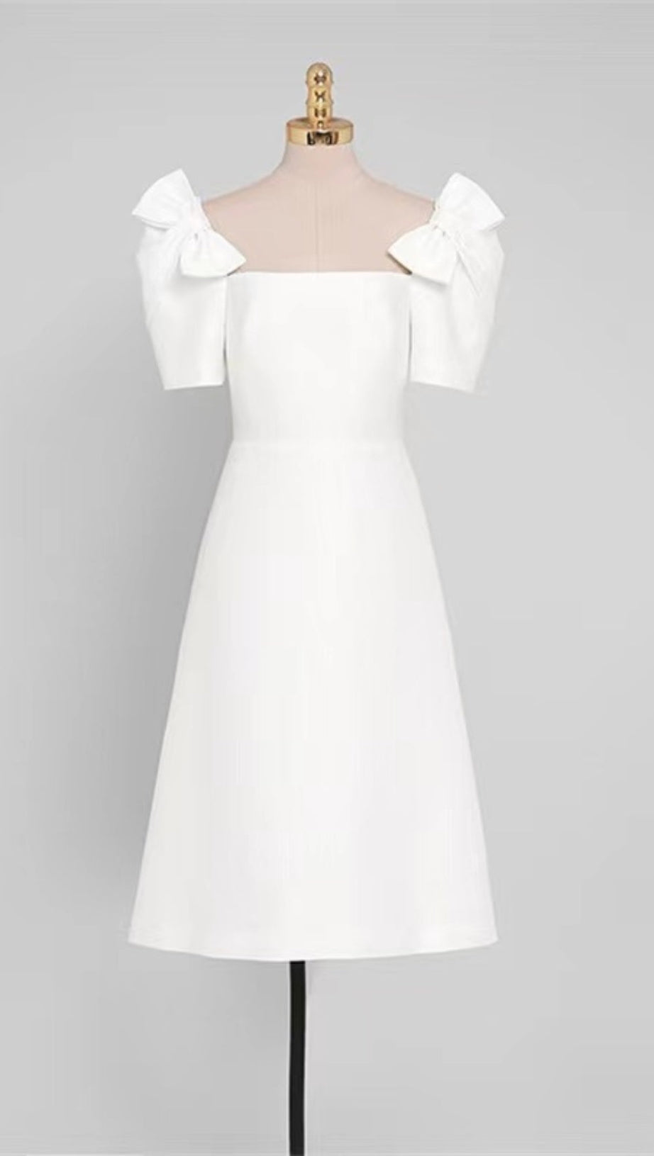 BOW-EMBELLISHED MIDI DRESS IN WHITE