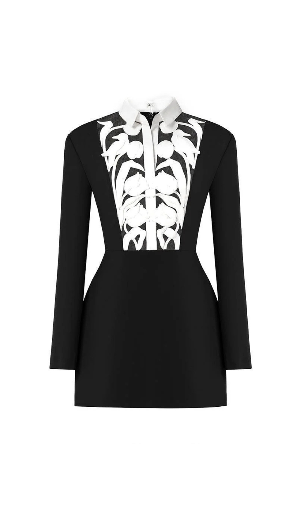 Ausgehöhltes A-Linien-Minikleid in Schwarz