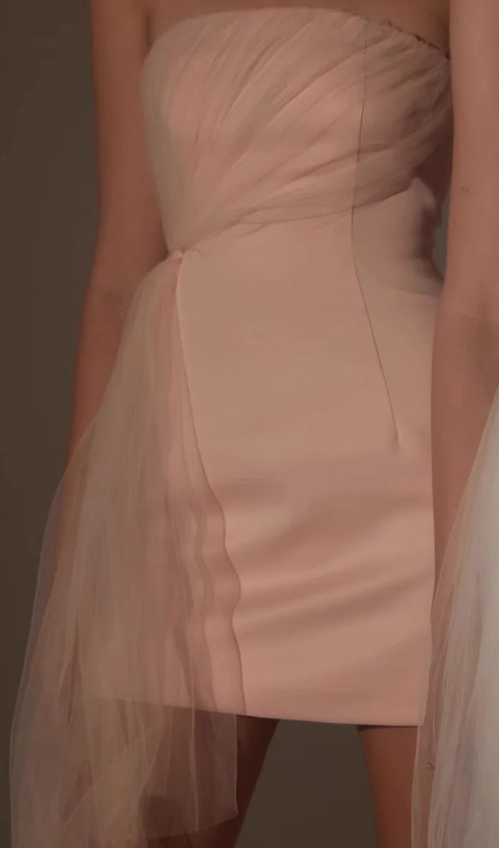 trägerloses Netz-Minikleid