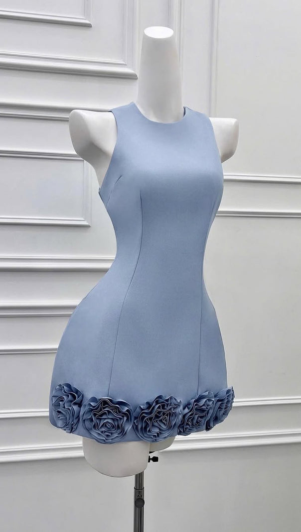 Janice – Ärmelloses Minikleid mit 3D-Blumen in Blau