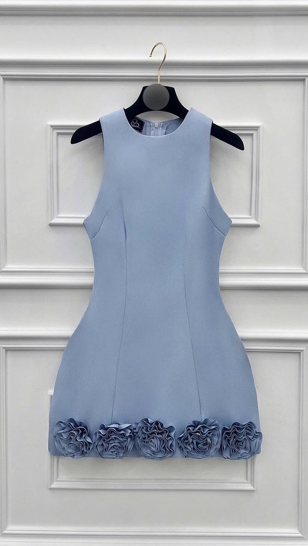 Janice – Ärmelloses Minikleid mit 3D-Blumen in Blau