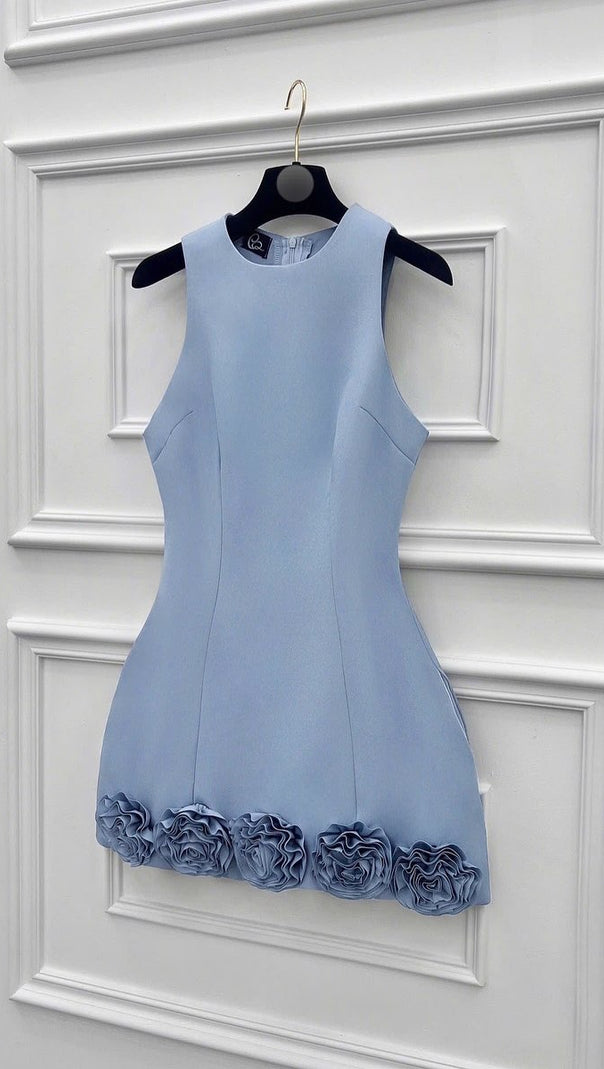 Janice – Ärmelloses Minikleid mit 3D-Blumen in Blau
