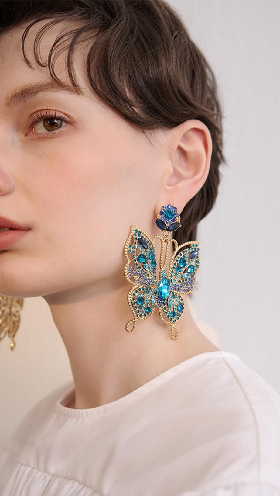 BUTTERFLY EARRINGS