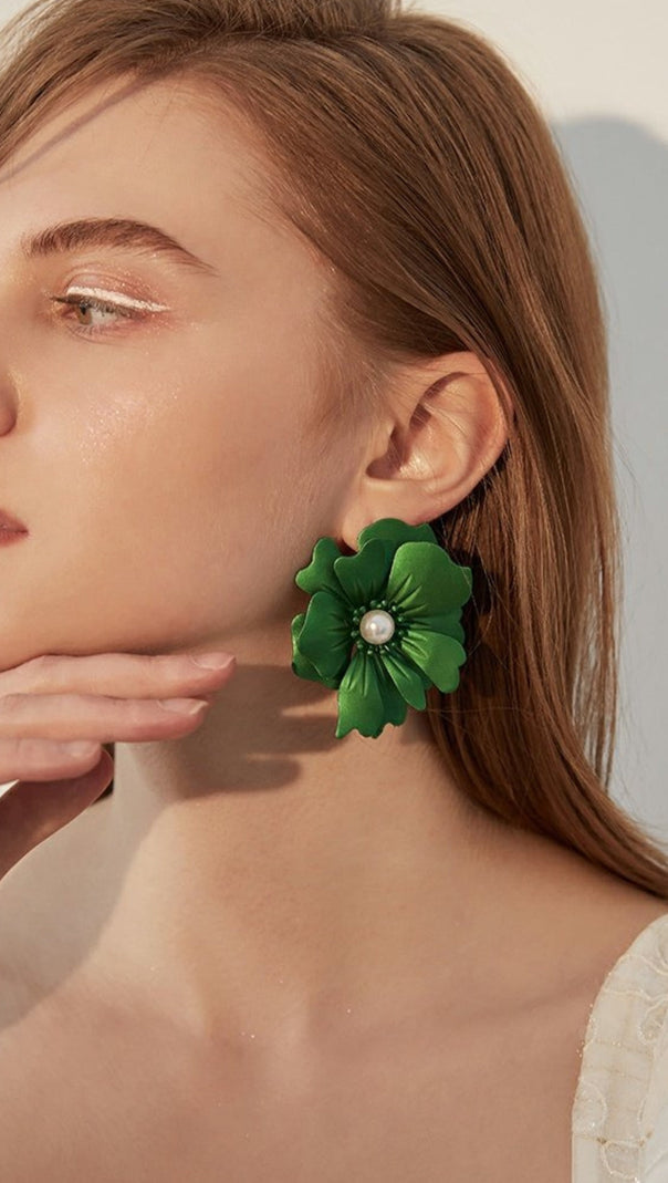 AIIZIE GREEN PETAL ALLOY EARRINGS - product image