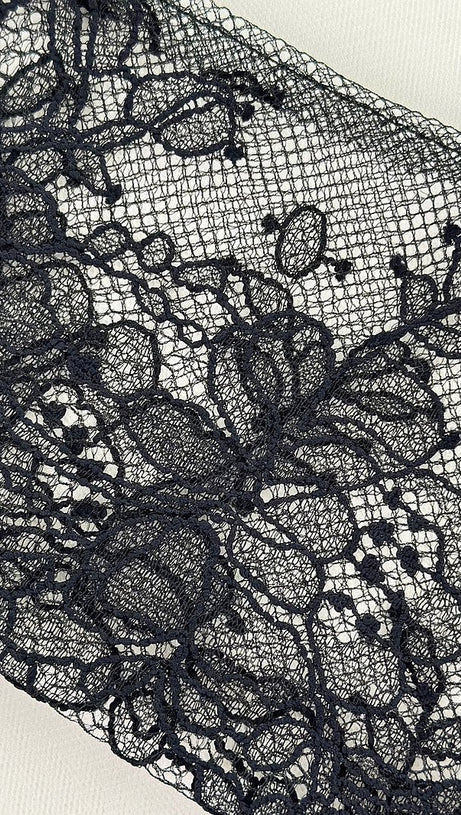 LACE HANDMADE LONG GLOVES