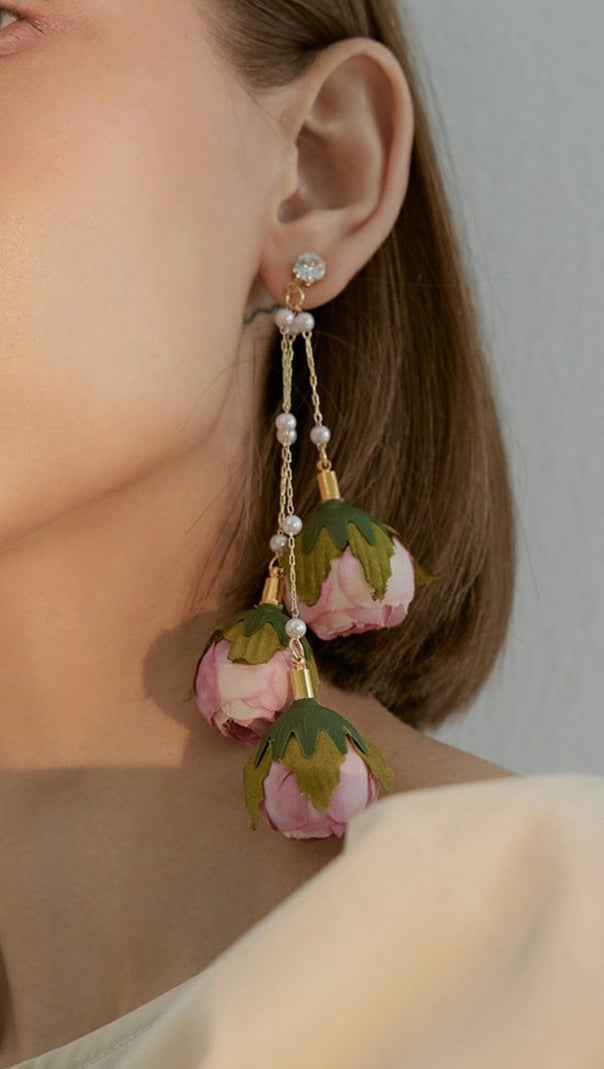AIIZIE IMITATION ROSE TASSEL EARRINGS - product image