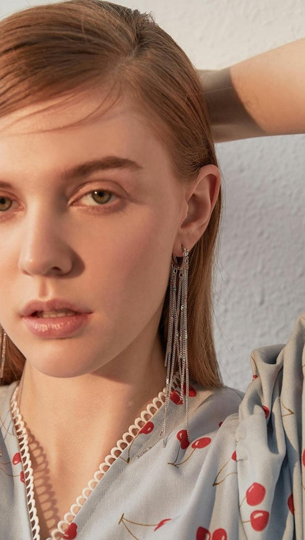 AIIZIE GOLD HEART-SHAPED TASSEL EARRINGS - product image