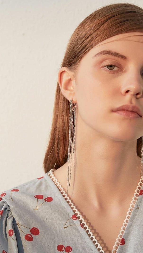 AIIZIE GOLD HEART-SHAPED TASSEL EARRINGS - product image