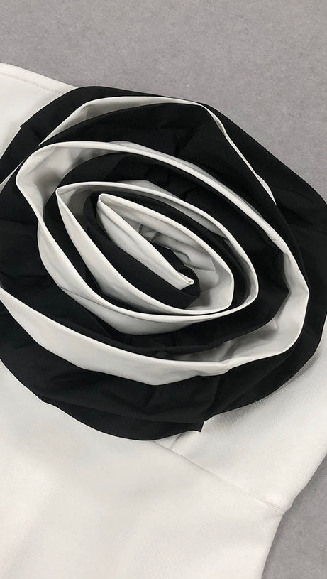 ELLEN 3D FLOWER STRAPLESS BODYCON MAXI DRESS IN WHITE