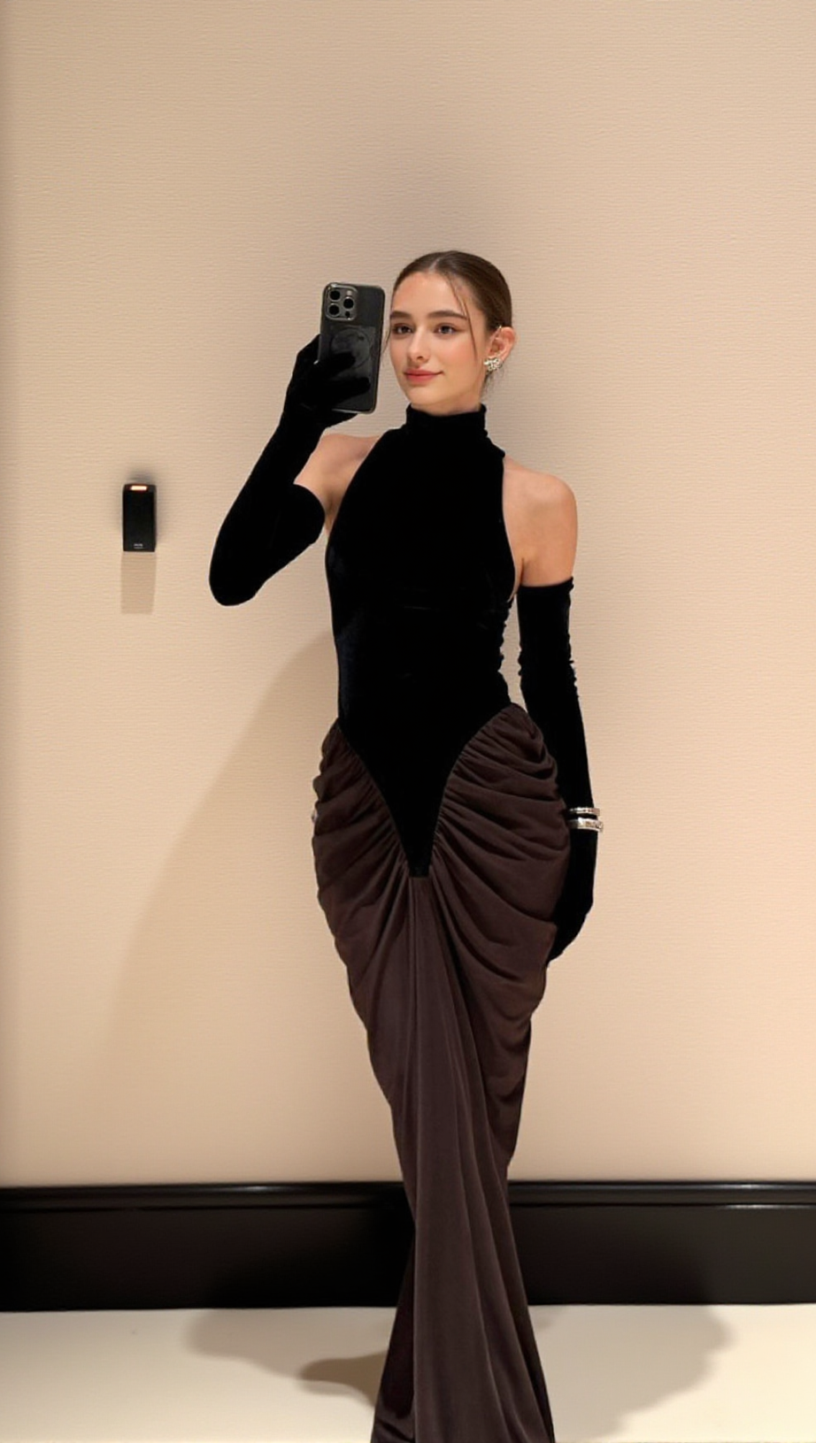 ABITO LUNGO IN PATCHWORK DI VELLUTO E RETE NERO