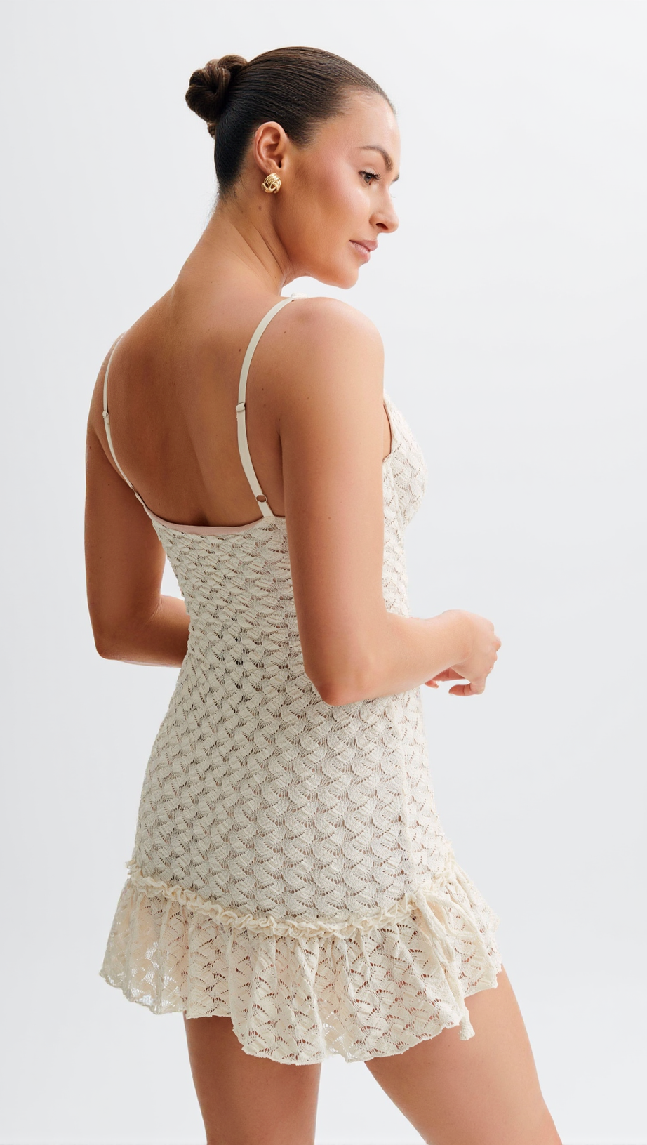 Marietta – Minikleid aus Spitze mit Körbchen – Elfenbein