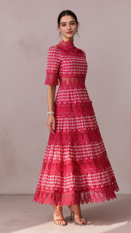 Simona – Besticktes Midikleid aus Spitze in Rot