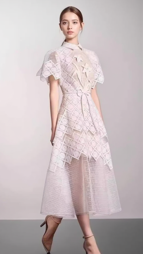 EMBROIDERY MIDI DRESS IN WHITE