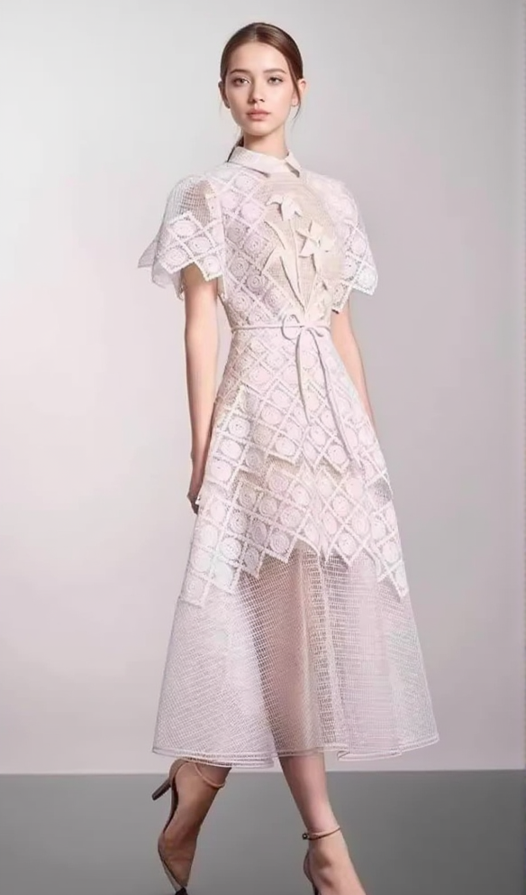 EMBROIDERY MIDI DRESS IN WHITE