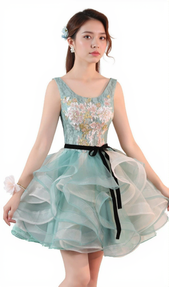 ANEKO BLUMEN-PAILLETTEN-MINIKLEID IN GRÜN