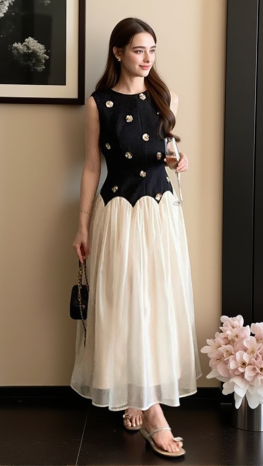 Ärmelloses Midikleid aus Netzstoff mit Stereoscopic Flower