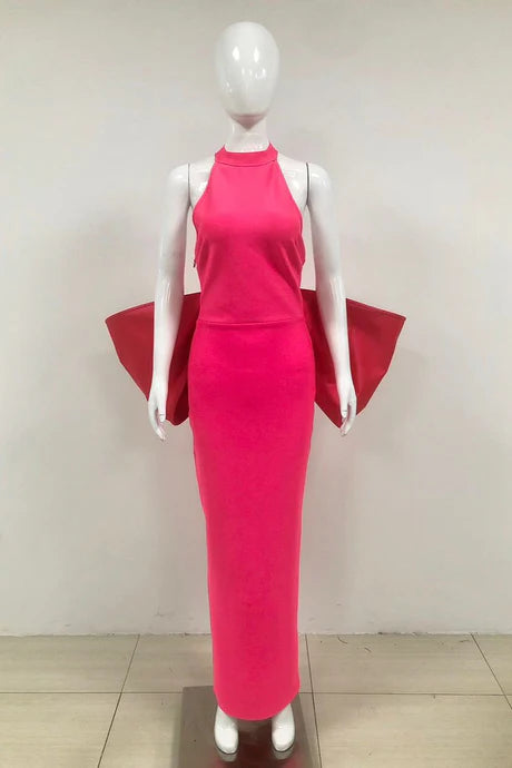 ABITO LUNGO CON BENDAGGIO E SCHIENA SENZA FIOCCO IN ROSSO