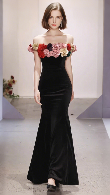 ONE-SHOULDER GOLD VELVET FISHTAIL MAXI DRESS IN BLACK