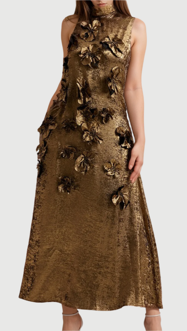 Adela – Maxikleid mit 3D-Blumenverzierung in Gold