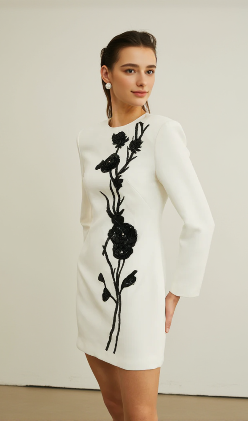 VENUS FLORAL EMBROIDERY BEAD MINI DRESS