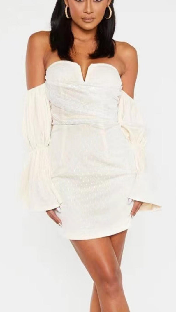 AIIZIE STRAPLESS MINI DRESS IN PINK - product image