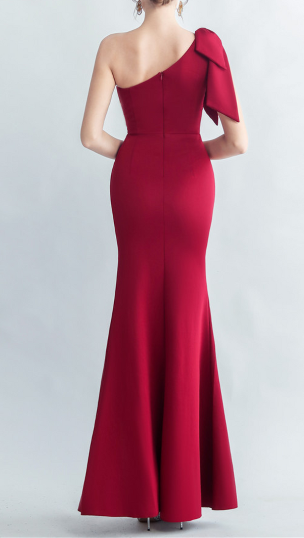 AIIZIE ONE-SHOULDER EMBROIDERY HIGH SLIT DRESS IN RED - product image