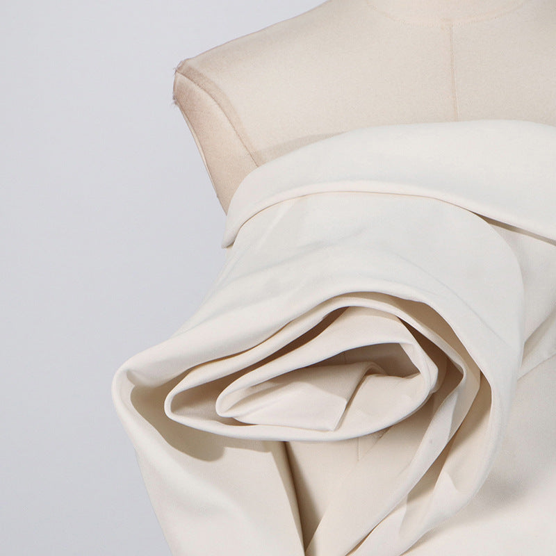 ALISA STRAPLESS FLOWER MINI DRESS IN APRICOT