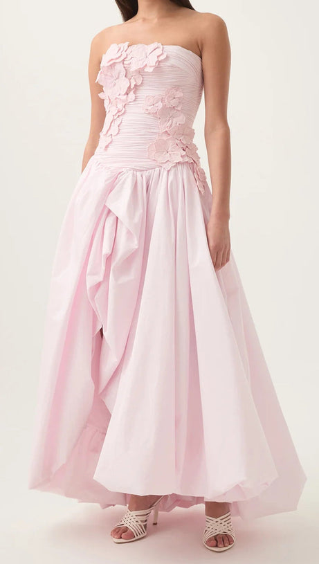 NANCY BUBBLE HEM MAXI DRESS IN PASTEL PINK