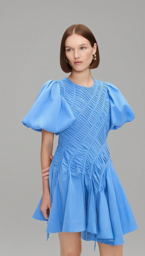 MINI ABITO ASIMMETRICO CON MANICHE A SBUFFO E PLISSETTATURE EUDORA IN BLU NEBBIA