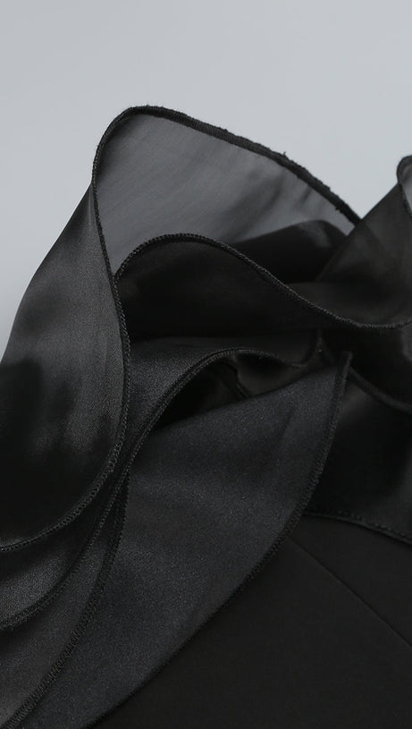 OFF-SHOULDER RUFFLE TRIM MAXI DRESS IN BLACK